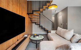 Warsaw Prestige Suites - Two-Level Loft, 72M2, 1000Mbs Internet, Parking, Gym - By Rentujemy